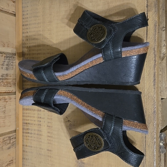 Aetrex Arielle Wedge Leather Sandals Black Size 7.5-8 - Picture 8 of 10